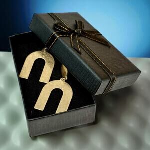 Vintage Gold-Tone Modernist U-Shaped Statement Earrings Stud-W/box